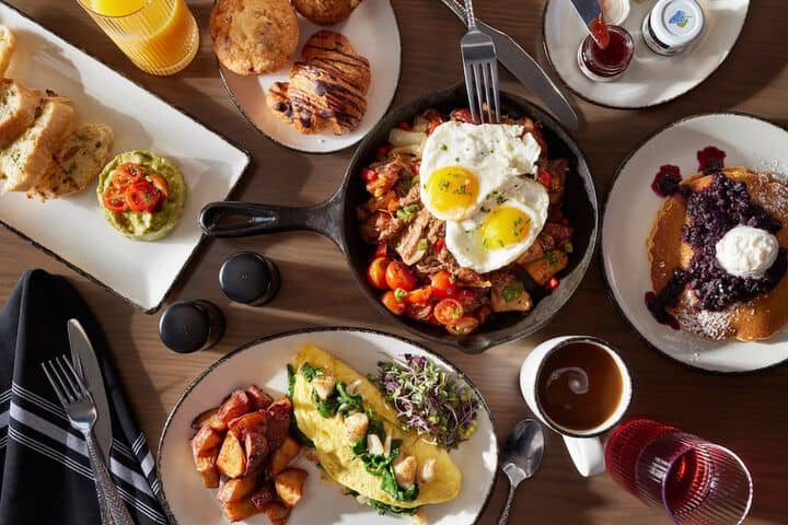 Breakfast/Coffee Service 53 of 83